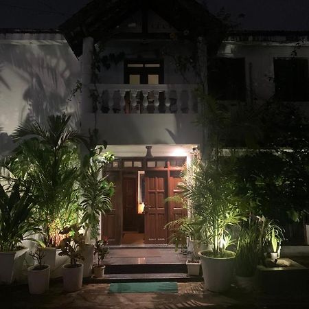 Villa Nazuri W Caretaker แคนโดลิม ภายนอก รูปภาพ